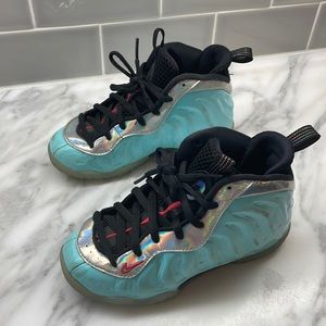 NIKE Kids Foamposite size 12c
